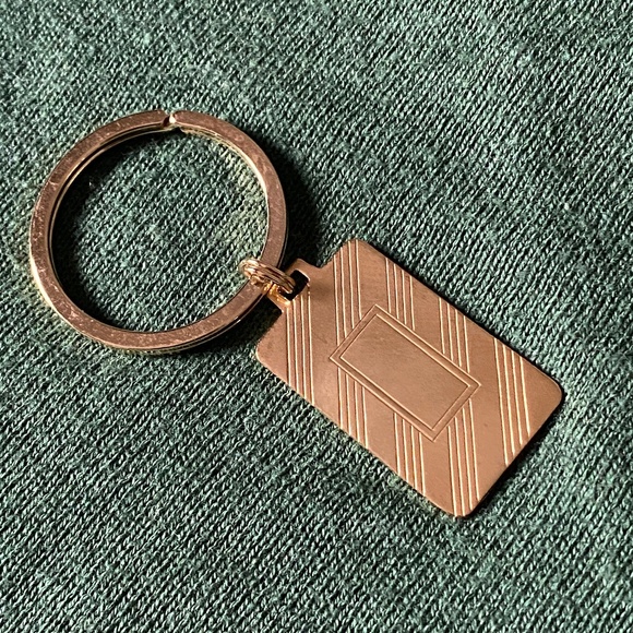 Colibri Gold Electroplated Keychain - Picture 13 of 16